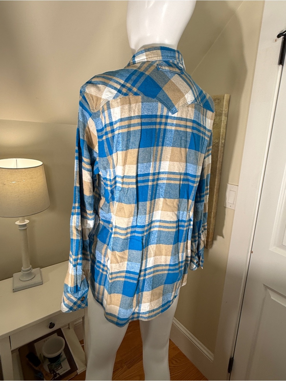 🦌 Legendary Whitetails Plaid Flannel Shirt Men’s Medium Blue Tan Western - Picture 3 of 10